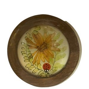 Round Vintage Wooden Trinket Box Pressed Flowers Lady Bug Lucite Acrylic